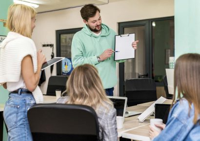 Muévete Formación - Tutorización de la formación práctica en centros de trabajo